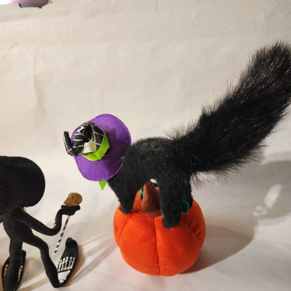 Annalee Dolls Halloween Set - Witch, Skeleton & Black Cat on‎ Pumpkins - Retired